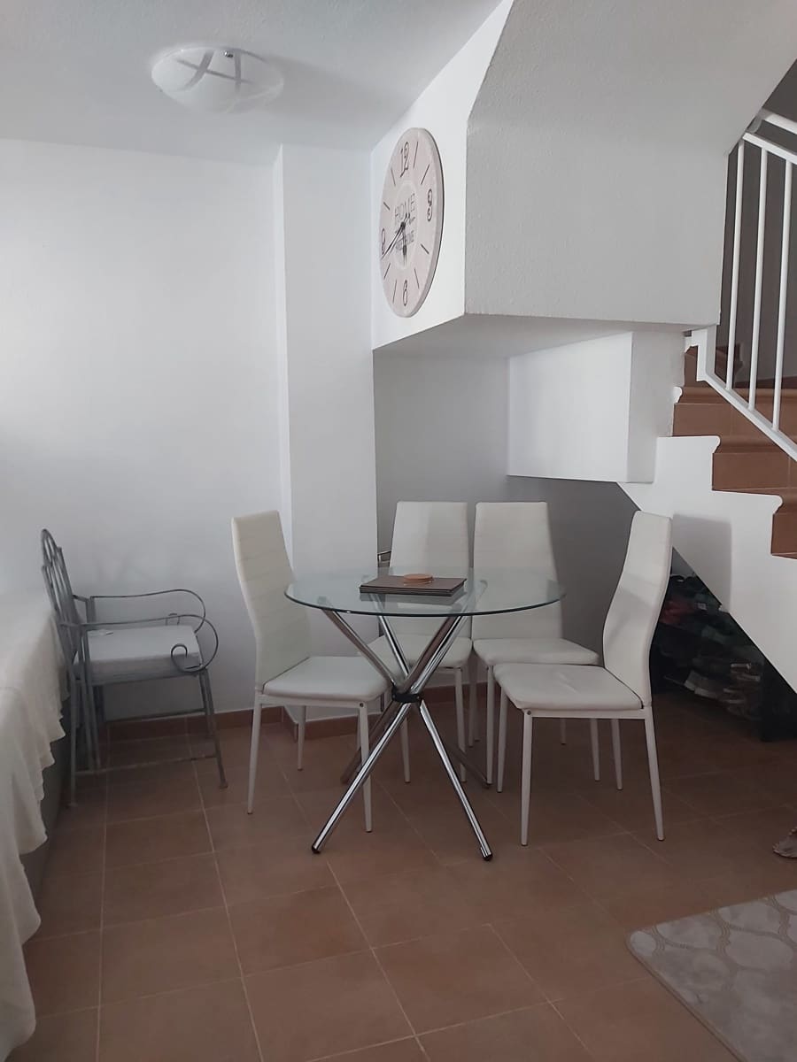 Casa de 3 habitaciones en Villamartin en venta con piscina - 175.000 € (Ref: 9072193)