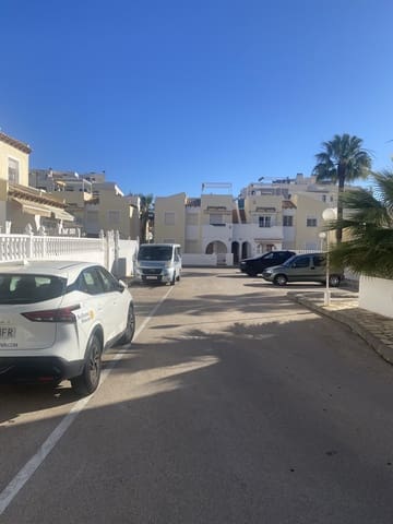 Casa de 3 habitaciones en Villamartin, Orihuela en venta con piscina - 175.000 € (Ref: 9072193)
