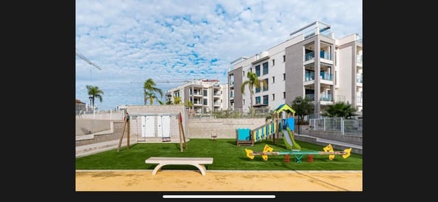 Apartamento de 2 habitaciones en Villamartin, Orihuela en venta con piscina garaje - 249.000 € (Ref: 9108009)