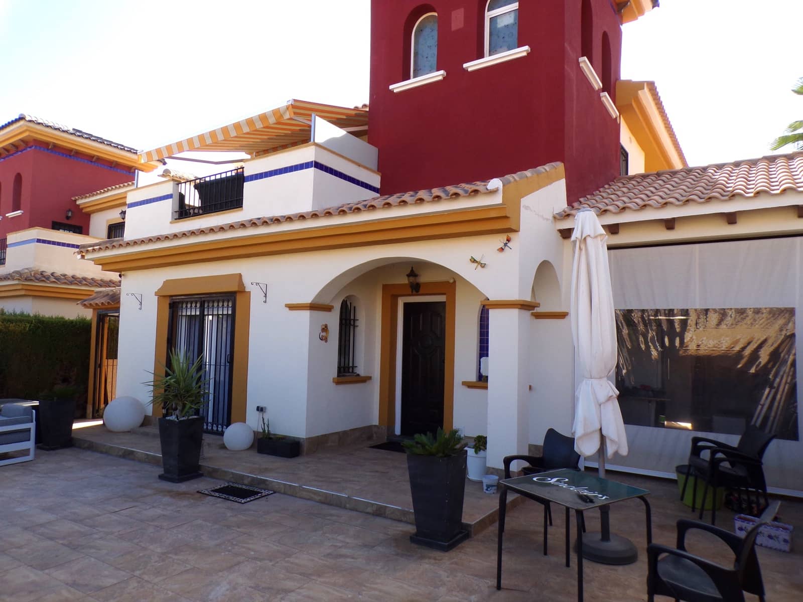 Chalet de 3 habitaciones en Orihuela Costa en venta con piscina garaje - 359.995 € (Ref: 9273186)