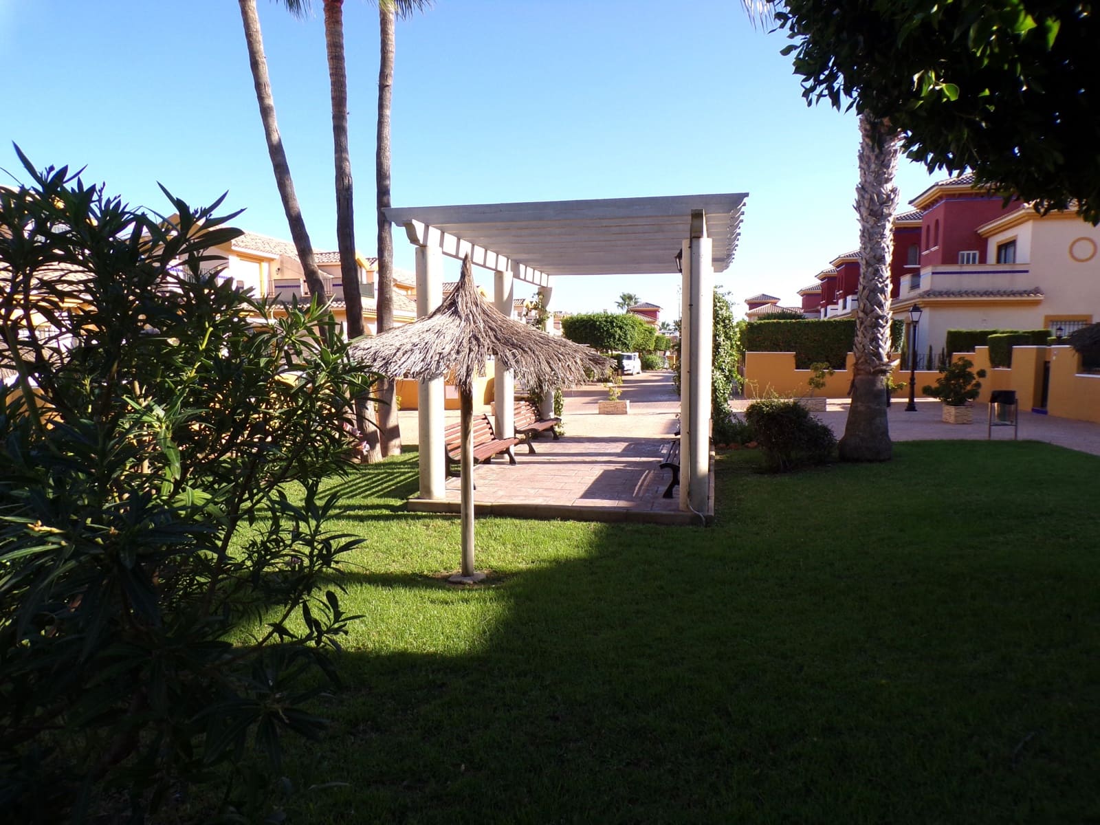 Chalet de 3 habitaciones en Orihuela Costa en venta con piscina garaje - 359.995 € (Ref: 9273186)