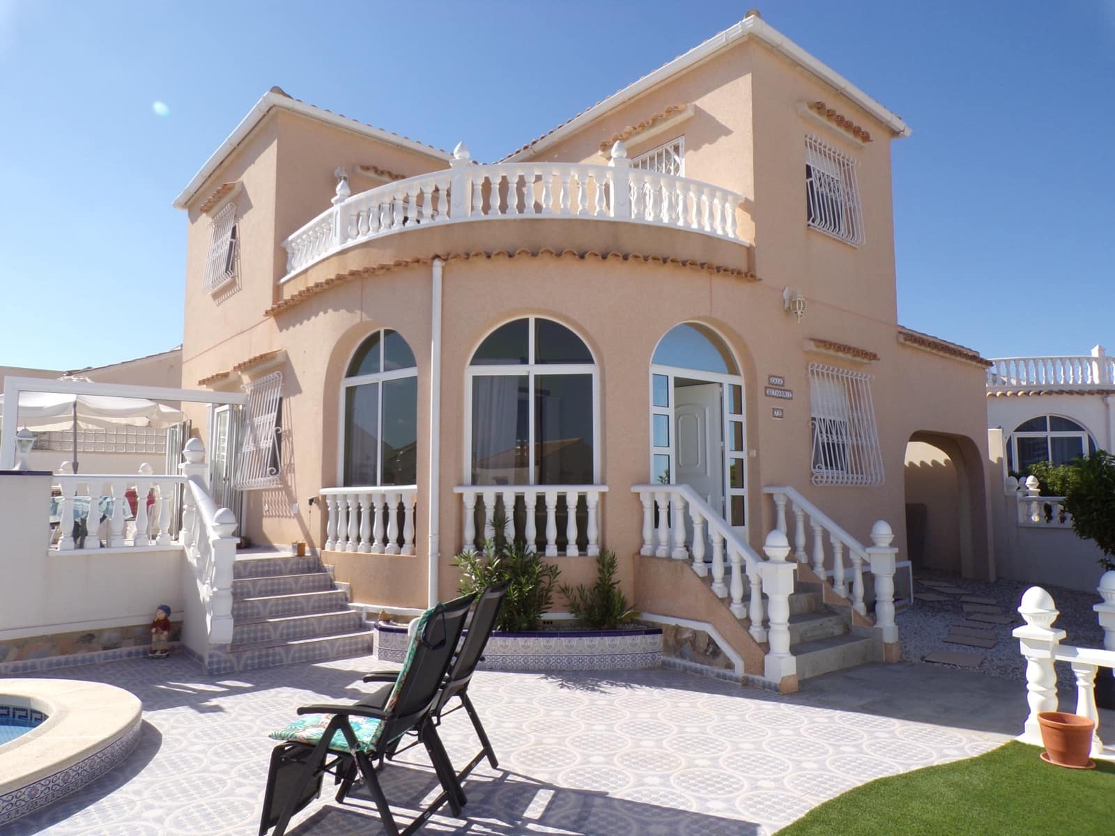 3 chambre Villa/Maison à vendre à Villamartin avec piscine garage - 399 000 € (Ref: 9274065)