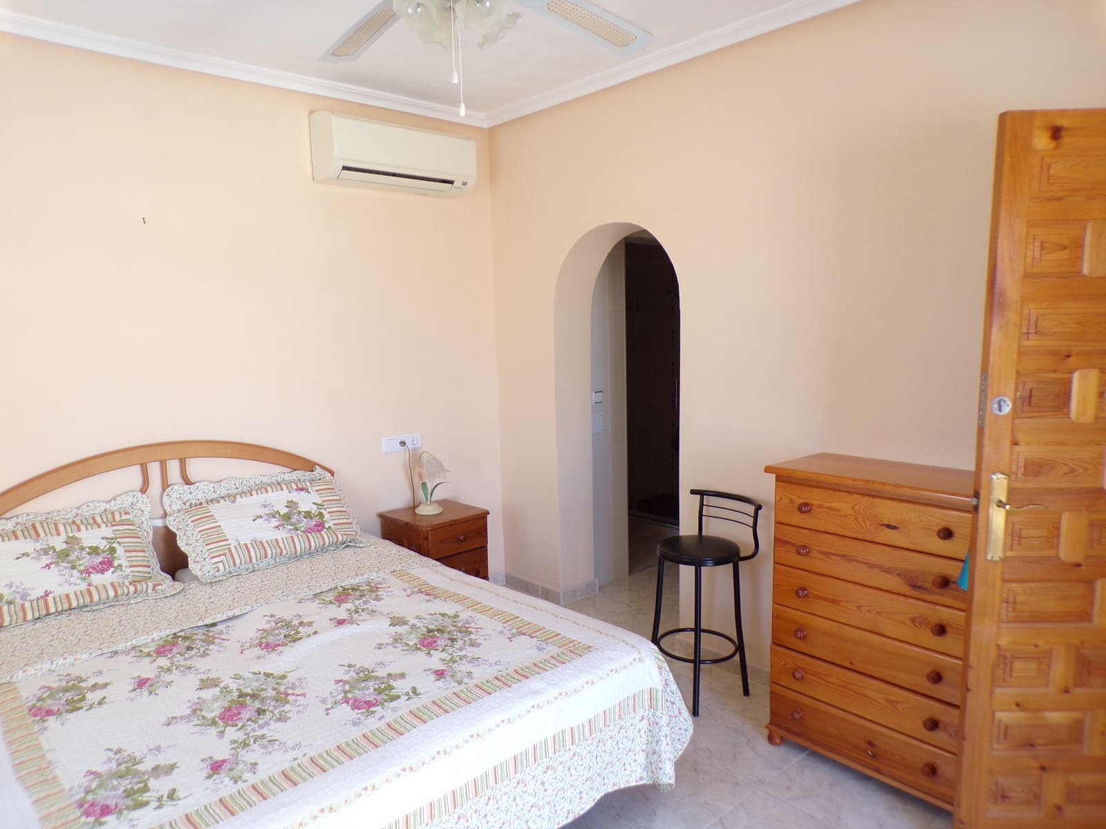 3 chambre Villa/Maison à vendre à Villamartin avec piscine garage - 399 000 € (Ref: 9274065)