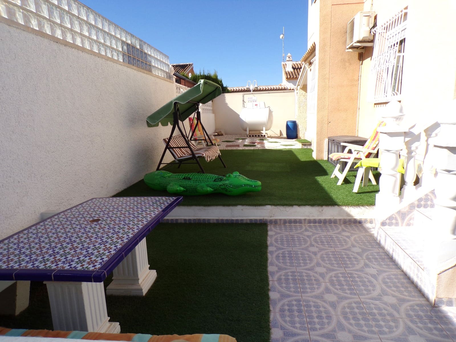 3 chambre Villa/Maison à vendre à Villamartin avec piscine garage - 399 000 € (Ref: 9274065)