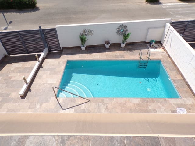 3 bedroom Villa for sale in Villamartin, Orihuela with pool garage - € 450,000 (Ref: 9274067)