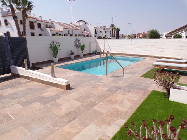 3 bedroom Villa for sale in Villamartin, Orihuela with pool garage - € 450,000 (Ref: 9274067)
