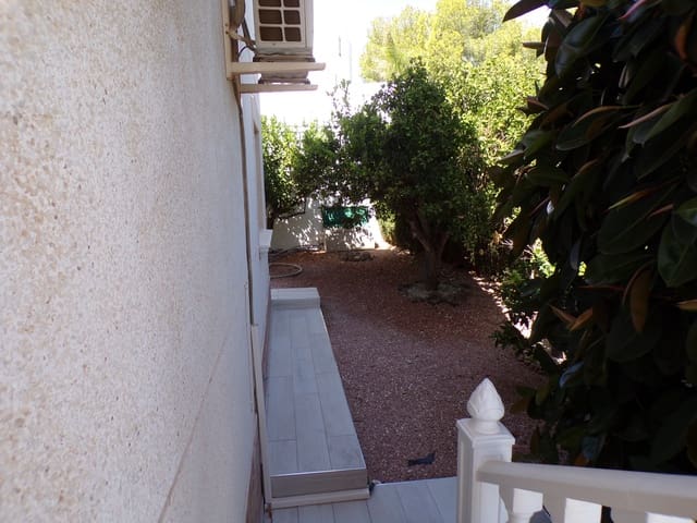 6 sypialnia Willa na sprzedaż w Villamartin, Orihuela z basenem garażem - 595 000 € (Ref: 9274068)