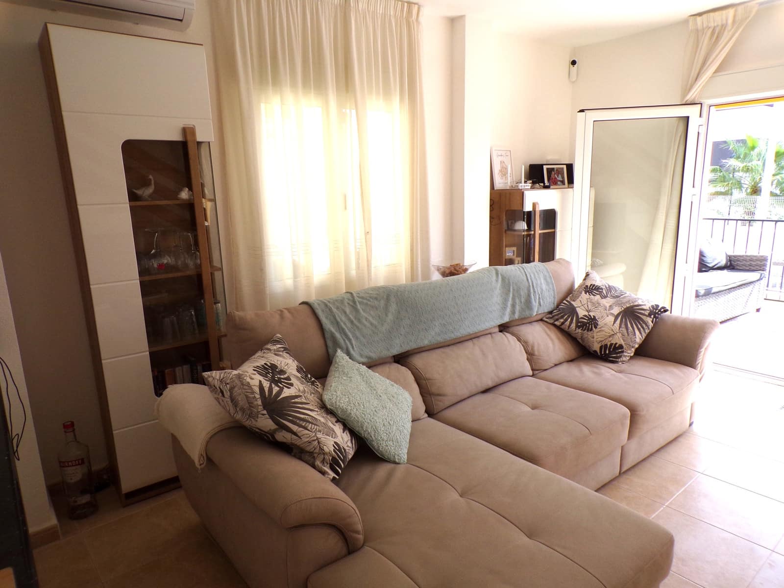 3 bedroom Villa for sale in Villamartin with pool garage - € 259,995 (Ref: 9314447)