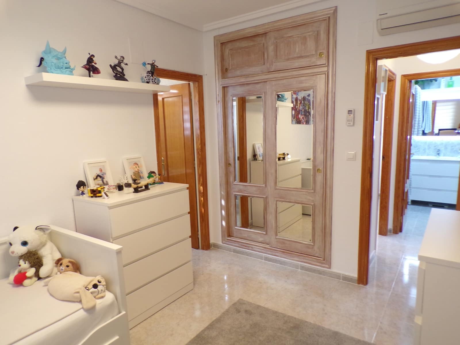 4 camera da letto Villa in vendita in Villamartin con piscina garage - 379.000 € (Rif: 9403757)