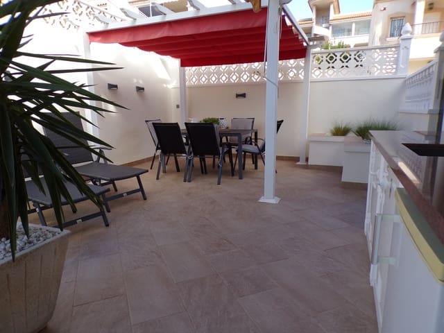 4 soveværelse Villa til salg i Villamartin, Orihuela med swimmingpool garage - € 379.000 (Ref: 9403757)