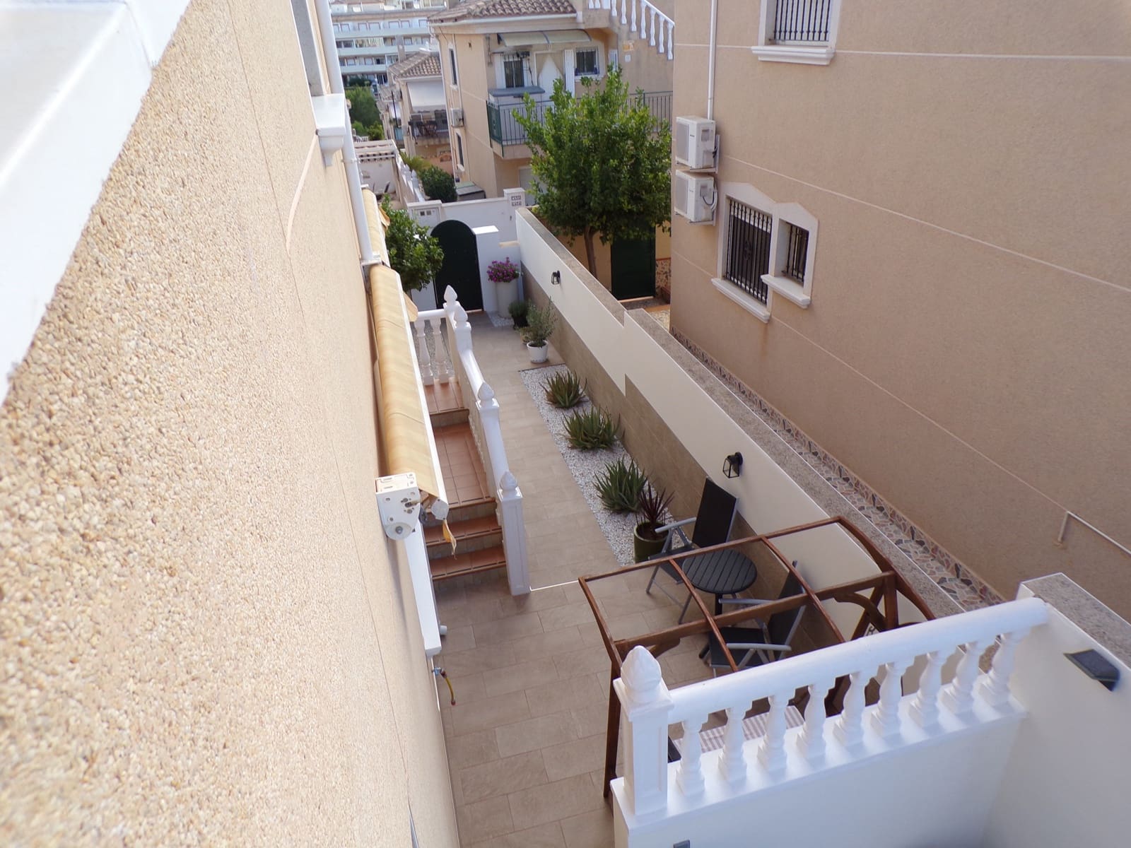 4 camera da letto Villa in vendita in Villamartin con piscina garage - 379.000 € (Rif: 9403757)