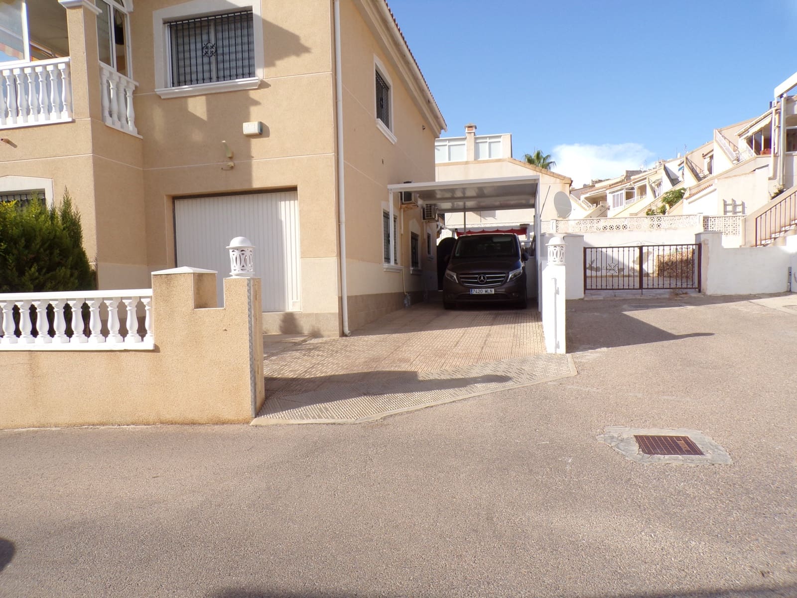 4 camera da letto Villa in vendita in Villamartin con piscina garage - 379.000 € (Rif: 9403757)