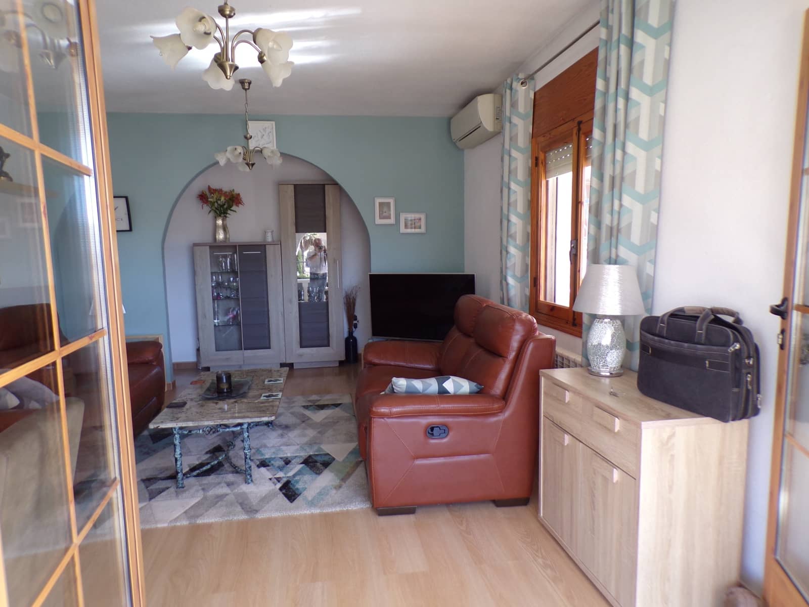 3 bedroom Villa for sale in Villamartin with pool - € 320,000 (Ref: 9403758)