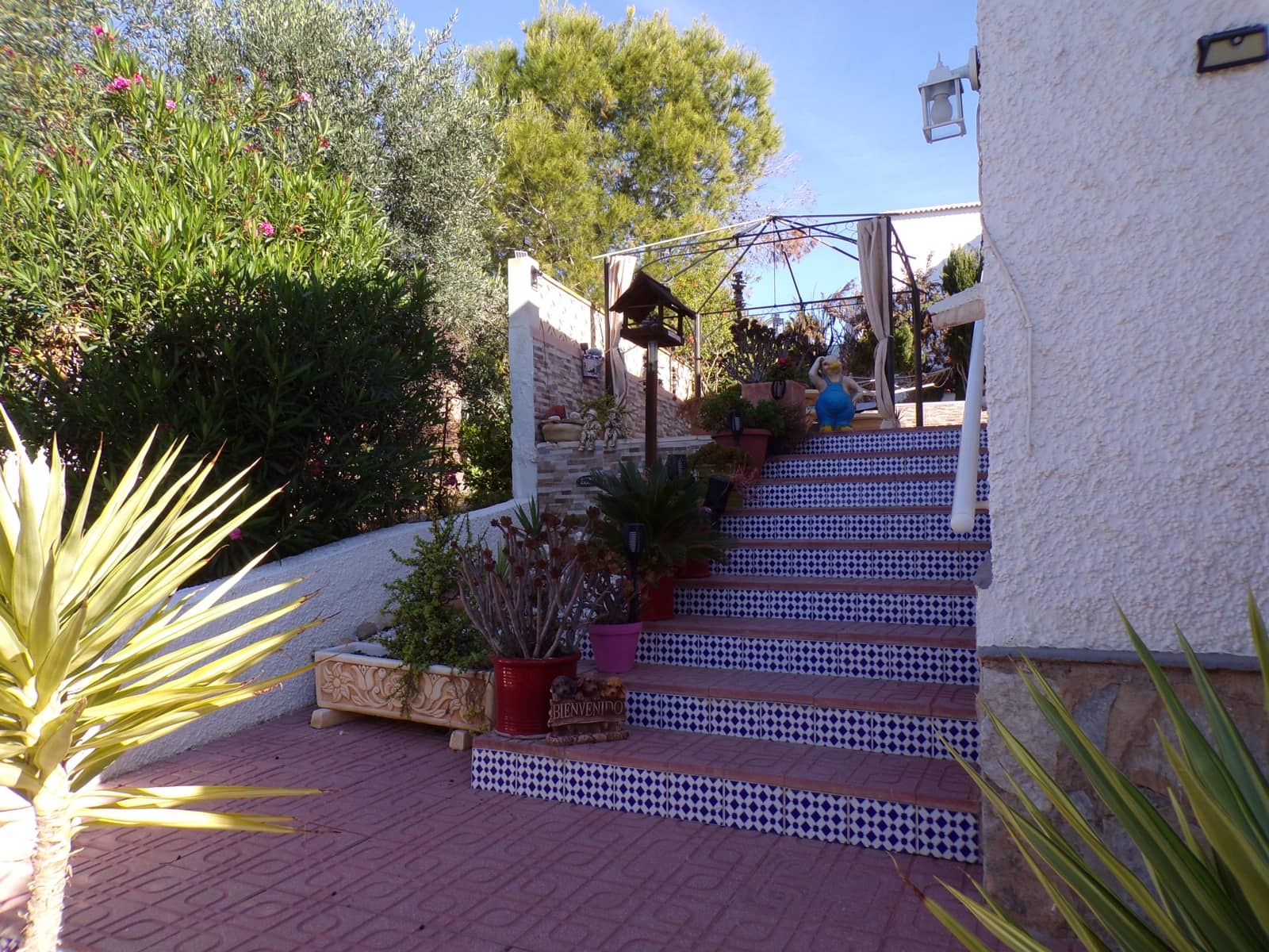 3 bedroom Villa for sale in Villamartin with pool - € 320,000 (Ref: 9403758)