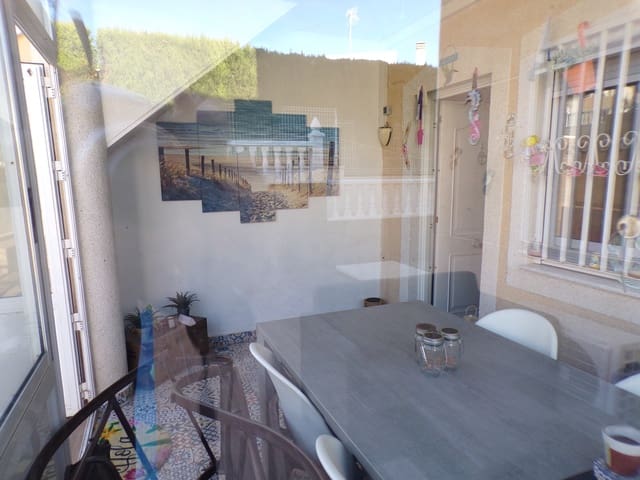 Apartamento de 2 habitaciones en Villamartin, Orihuela en venta con piscina - 179.995 € (Ref: 9403760)