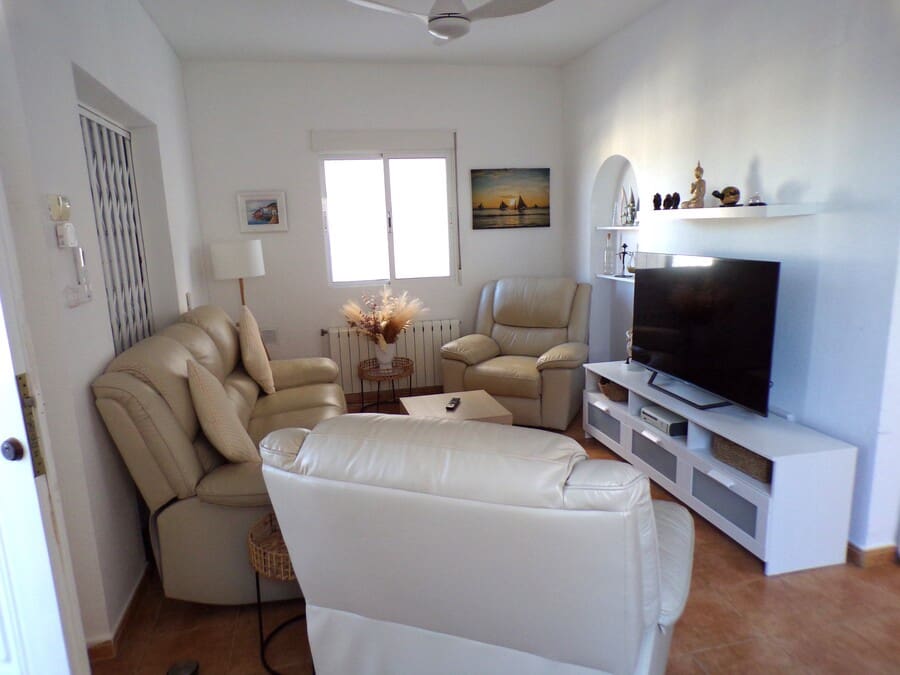 3 bedroom Villa for sale in Villamartin with pool - € 349,995 (Ref: 9403762)