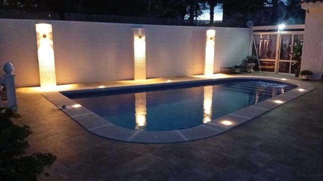 3 bedroom Villa for sale in Blue Lagoon with pool garage - € 375,000 (Ref: 9403763)