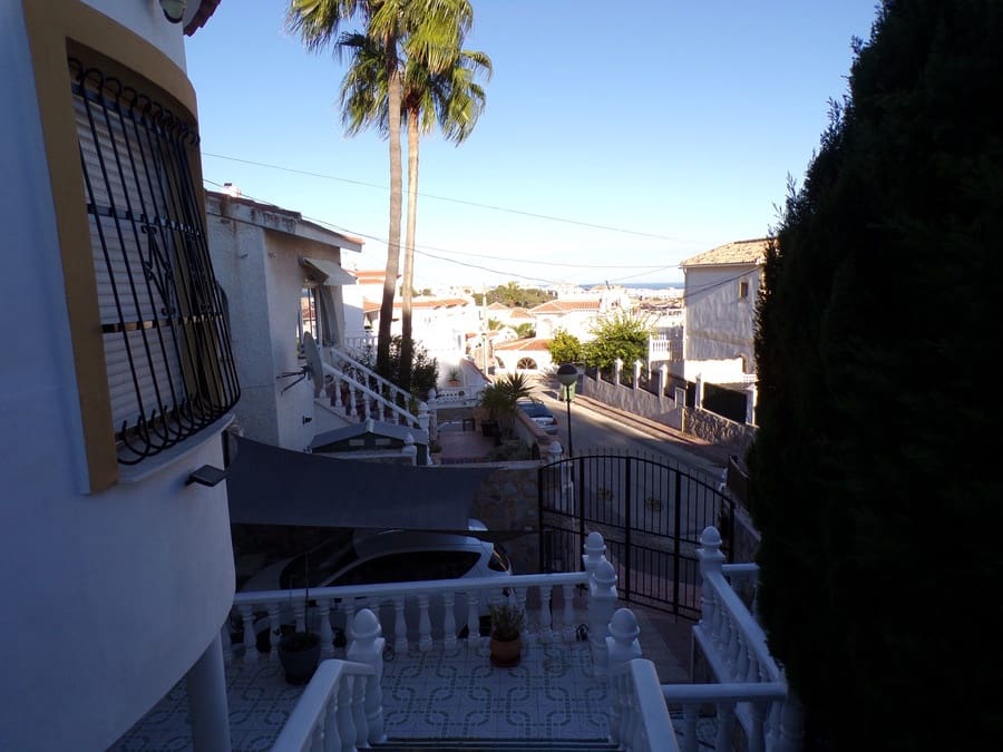 3 bedroom Villa for sale in Orihuela with pool garage - € 375,000 (Ref: 9403763)
