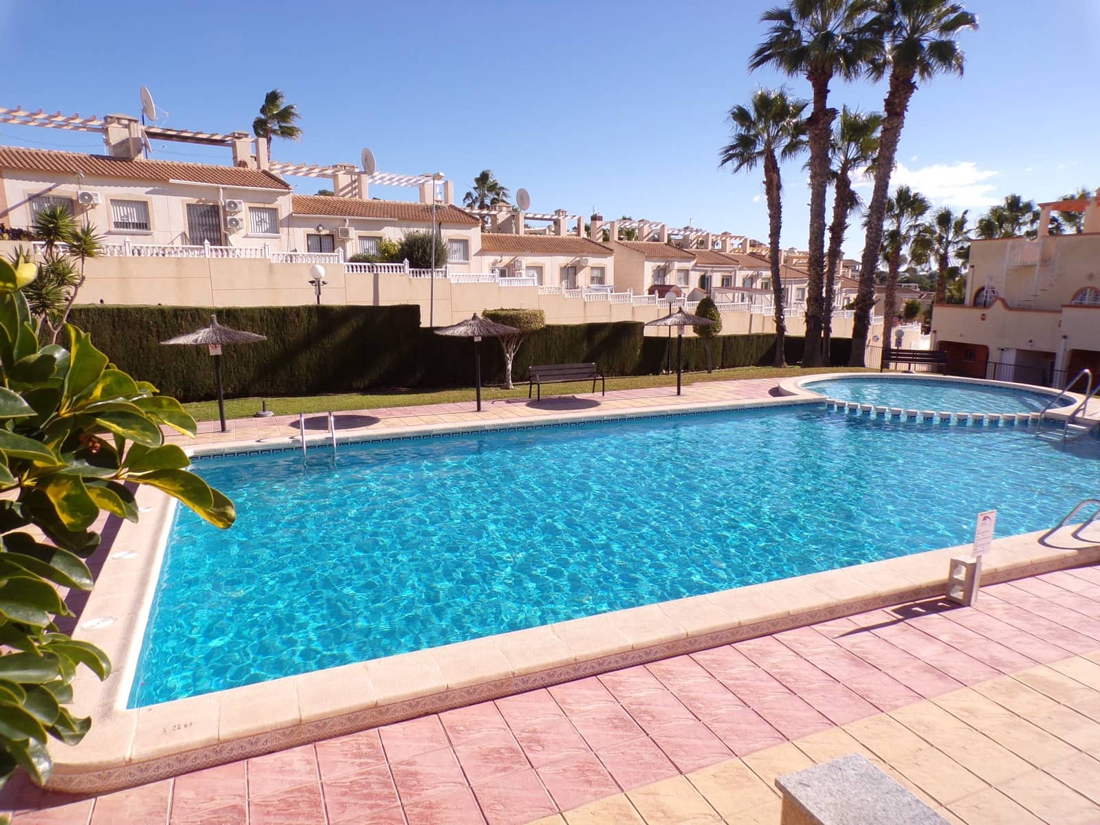 2 bedroom Apartment for sale in Orihuela Costa with pool garage - € 157,500 (Ref: 9539051)