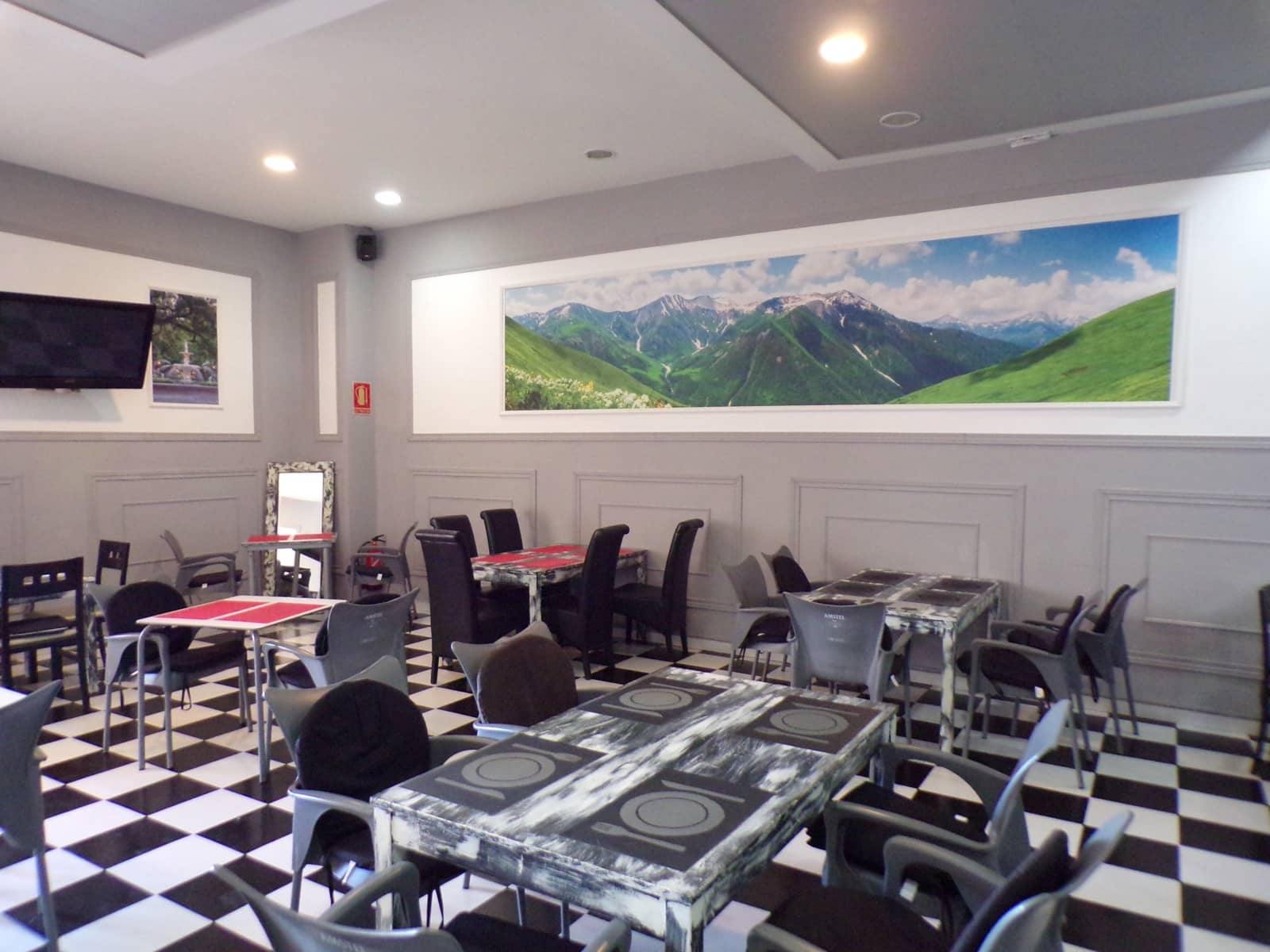 Erhverv til salg i La Zenia med garage - € 69.995 (Ref: 9546989)