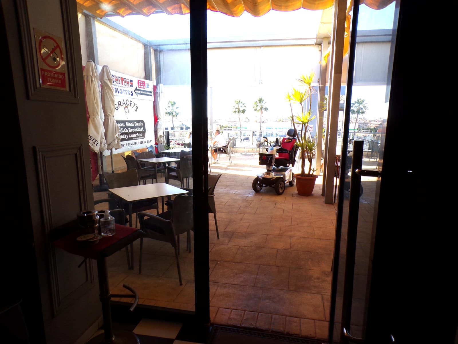 Erhverv til salg i La Zenia med garage - € 69.995 (Ref: 9546989)