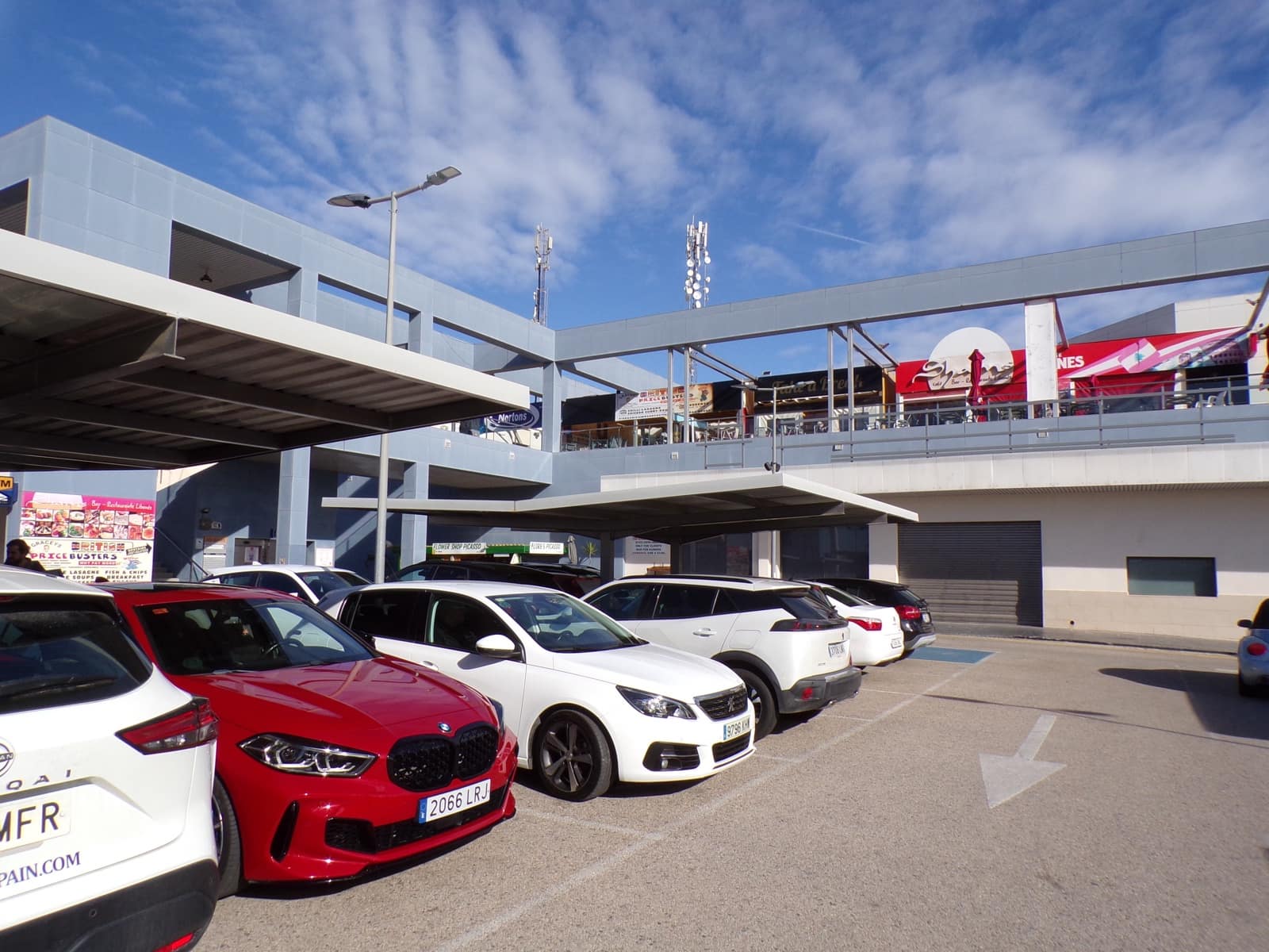 Erhverv til salg i La Zenia med garage - € 69.995 (Ref: 9546989)