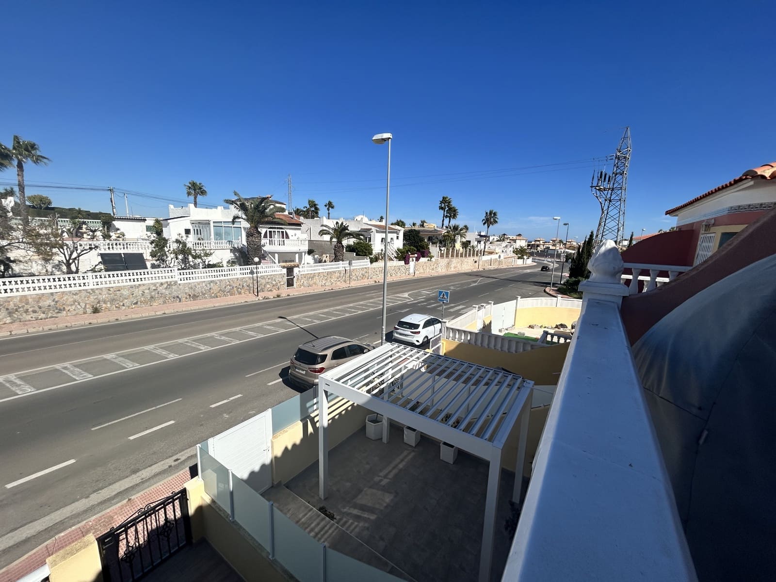 3 bedroom Townhouse for sale in Orihuela Costa with pool - € 199,995 (Ref: 9623178)