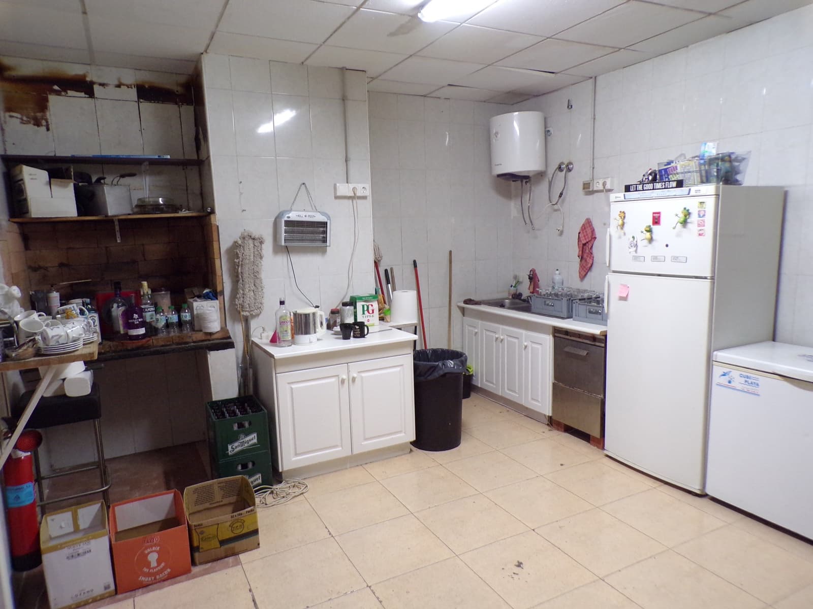 Kommersiell til salgs i Orihuela Costa med garasje - € 15 000 (Ref: 9685148)