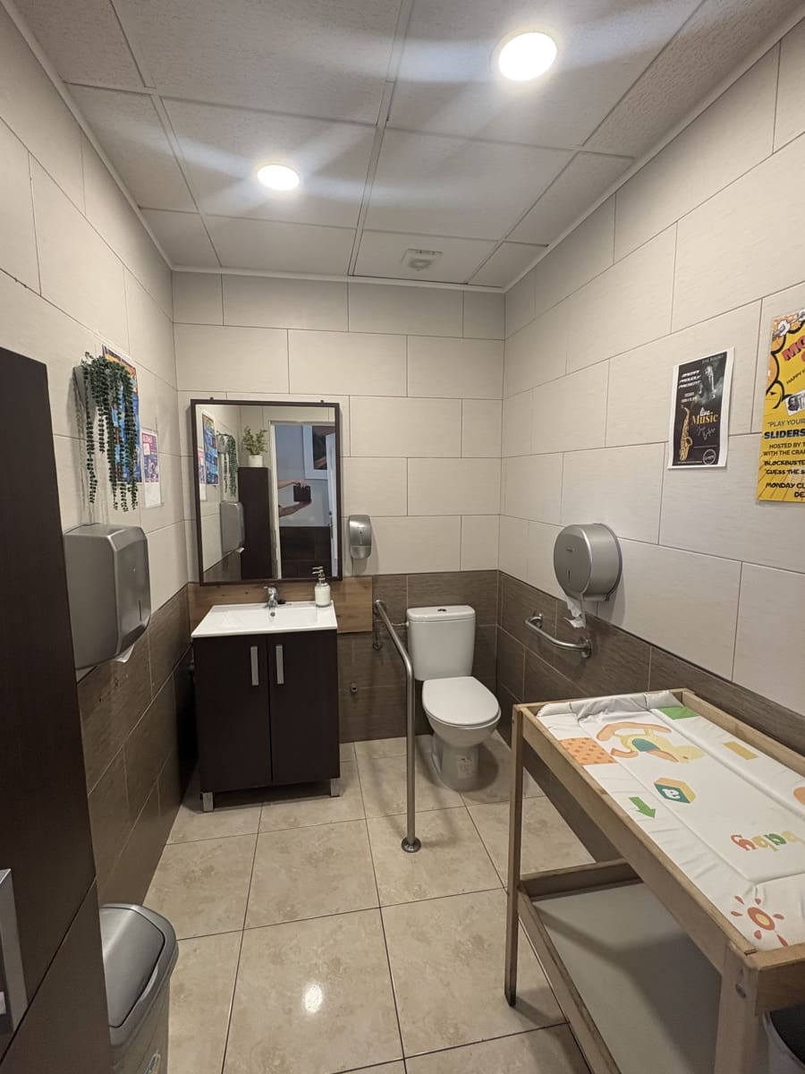 Kommersiell til salgs i Villamartin - € 150 000 (Ref: 9687553)