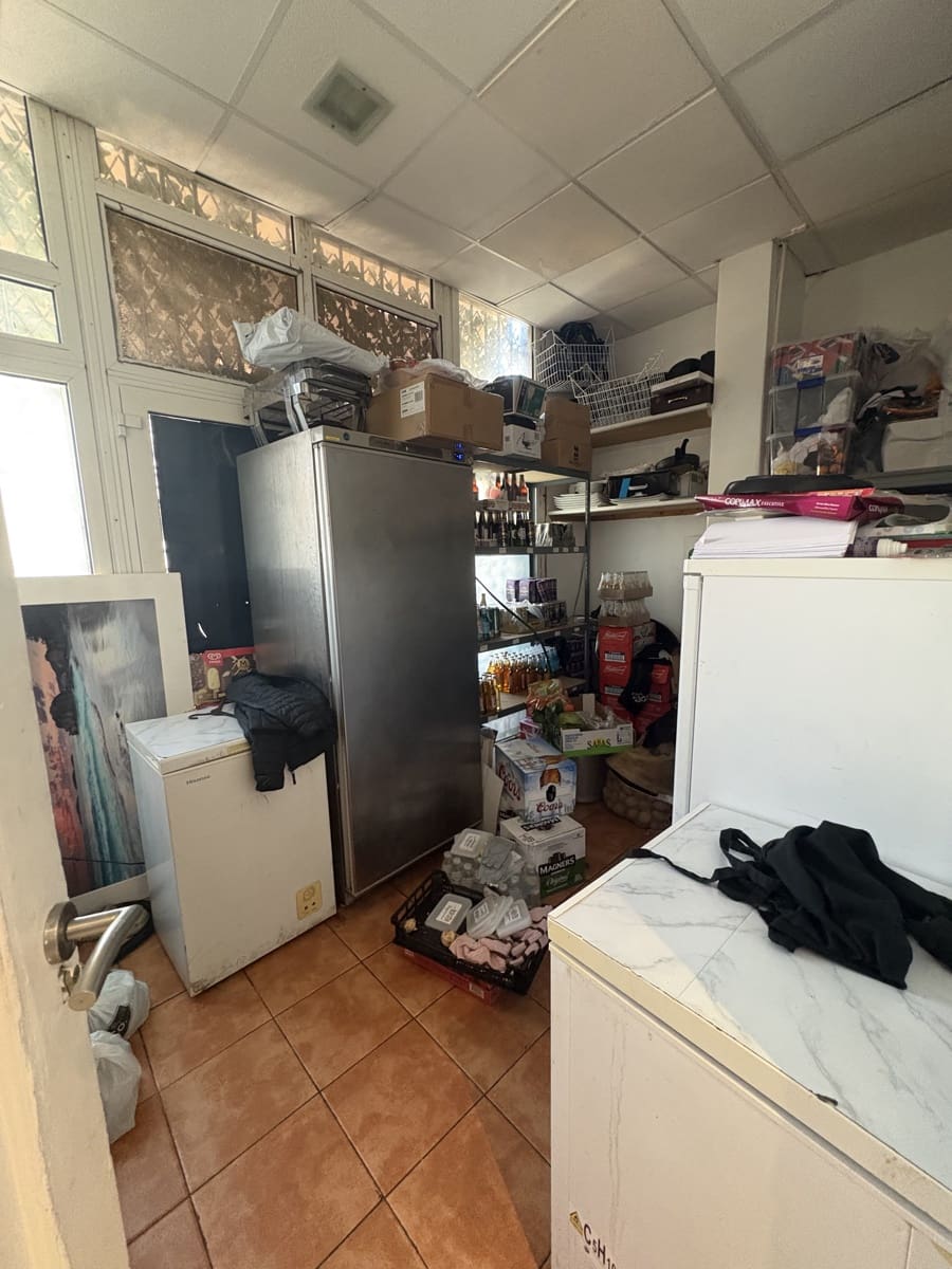 Kommersiell til salgs i Villamartin - € 150 000 (Ref: 9687553)