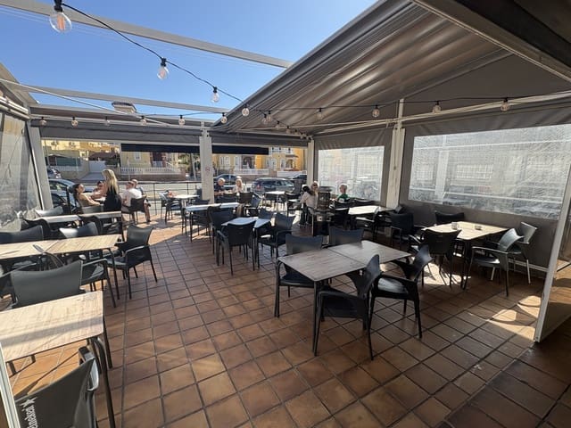 Kommersiell til salgs i Villamartin, Orihuela - € 150 000 (Ref: 9687553)