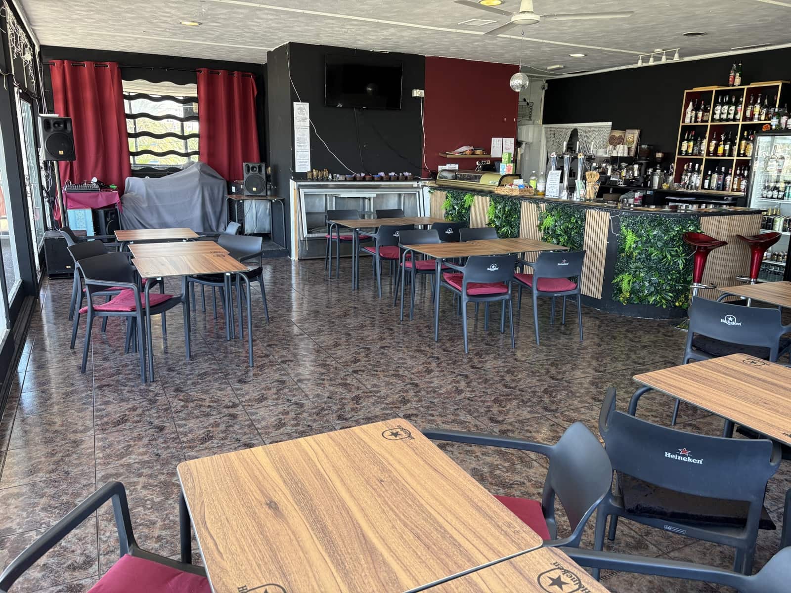 Restaurant/Bar til salg i Orihuela Costa - € 45.000 (Ref: 9723616)