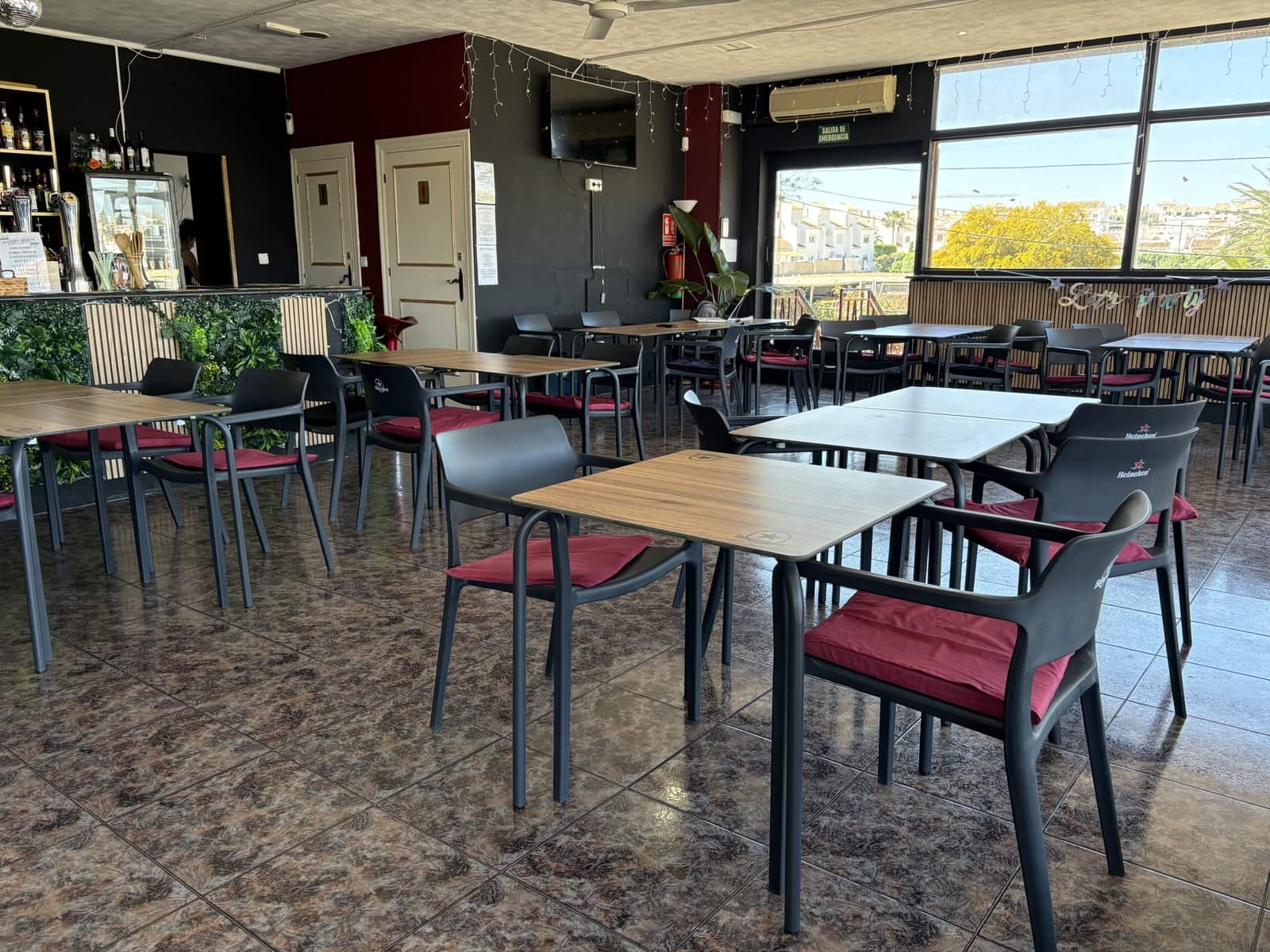 Restaurant/Bar til salg i Orihuela Costa - € 45.000 (Ref: 9723616)