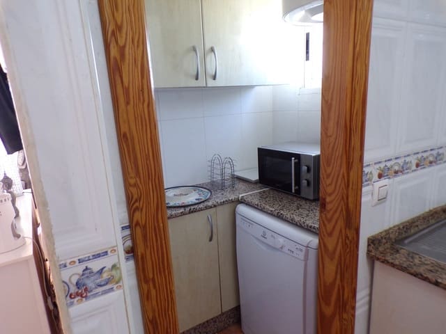 Apartamento de 2 habitaciones en Villamartín - Las Filipinas, Orihuela en venta con piscina - 149.995 € (Ref: 9730753)