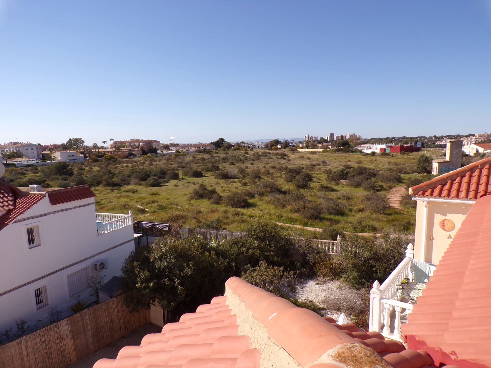 2 bedroom Apartment for sale in Cabo Roig with pool garage - € 179,995 (Ref: 9733451)