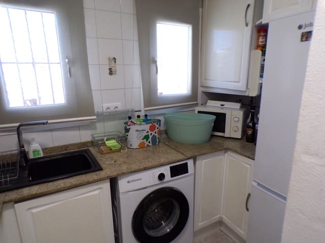 2 slaapkamer Appartement te koop in Las Filipinas met garage - € 205.000 (Ref: 9778877)