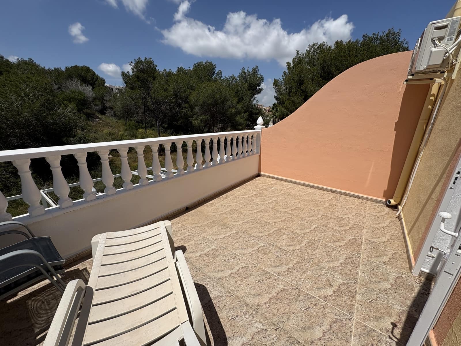 3 soveværelse Byhus til salg i Orihuela Costa med swimmingpool garage - € 239.995 (Ref: 9816311)