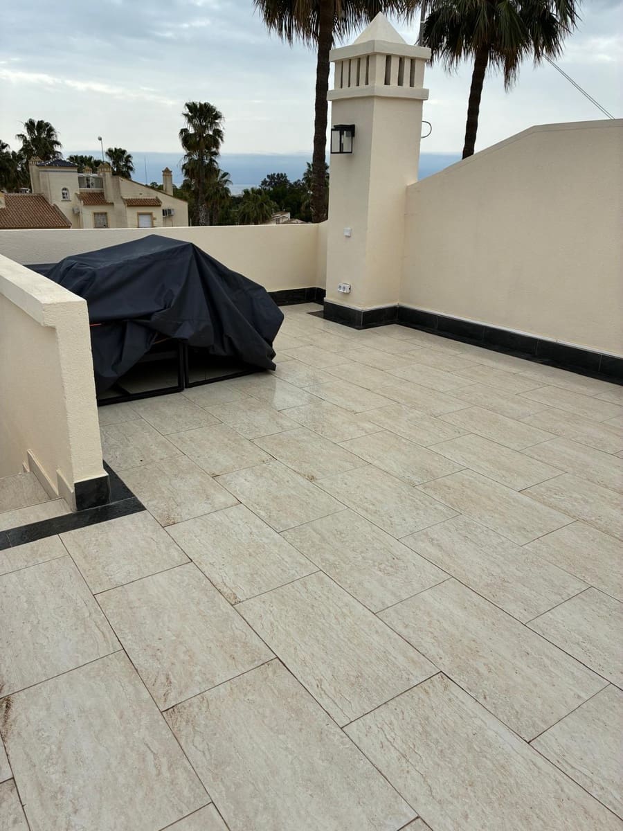 2 soveværelse Lejlighed til salg i Villamartin med swimmingpool garage - € 230.000 (Ref: 9827468)