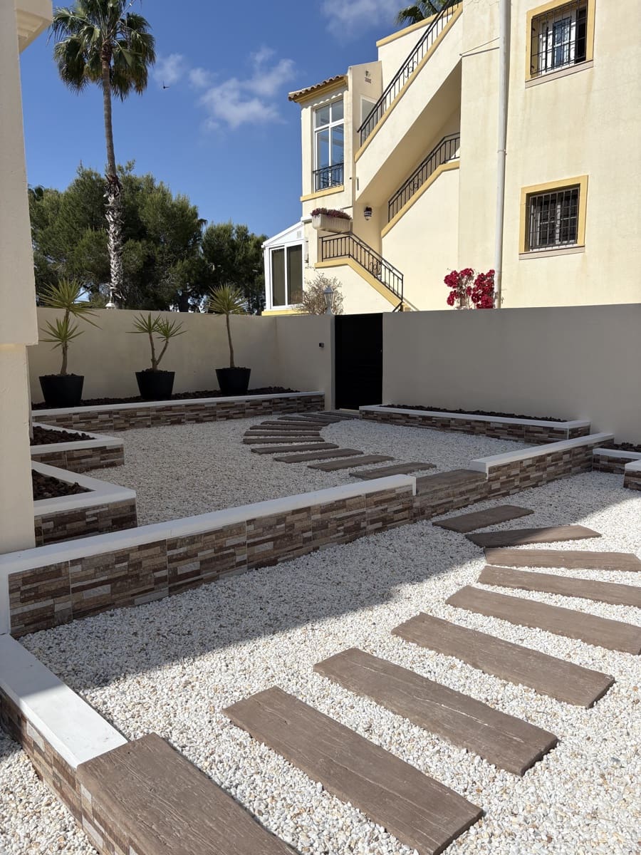 2 soveværelse Lejlighed til salg i Villamartin med swimmingpool garage - € 230.000 (Ref: 9827468)