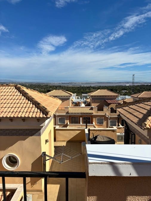 3 soverom Hus til salgs i Villamartin med svømmebasseng - € 199 995 (Ref: 9872320)