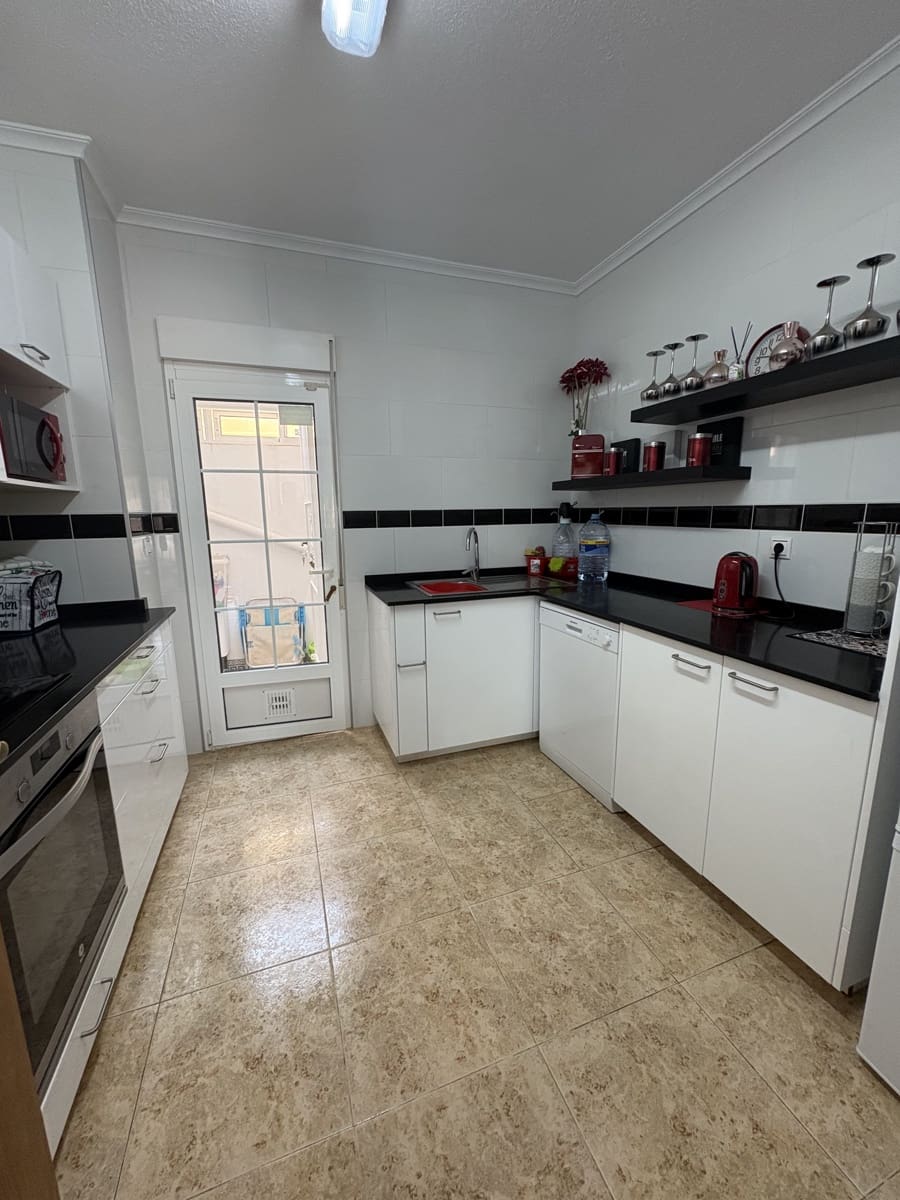 3 quarto Casa em Banda para venda em Villamartin com piscina - 199 995 € (Ref: 9872320)