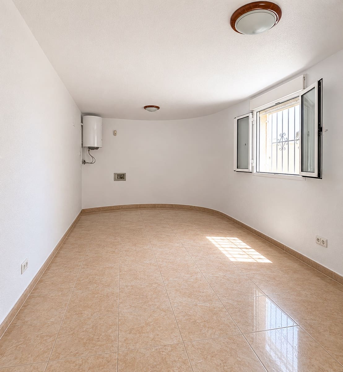 3 soverom Villa til salgs i Orihuela med svømmebasseng garasje - € 385 000 (Ref: 9890643)