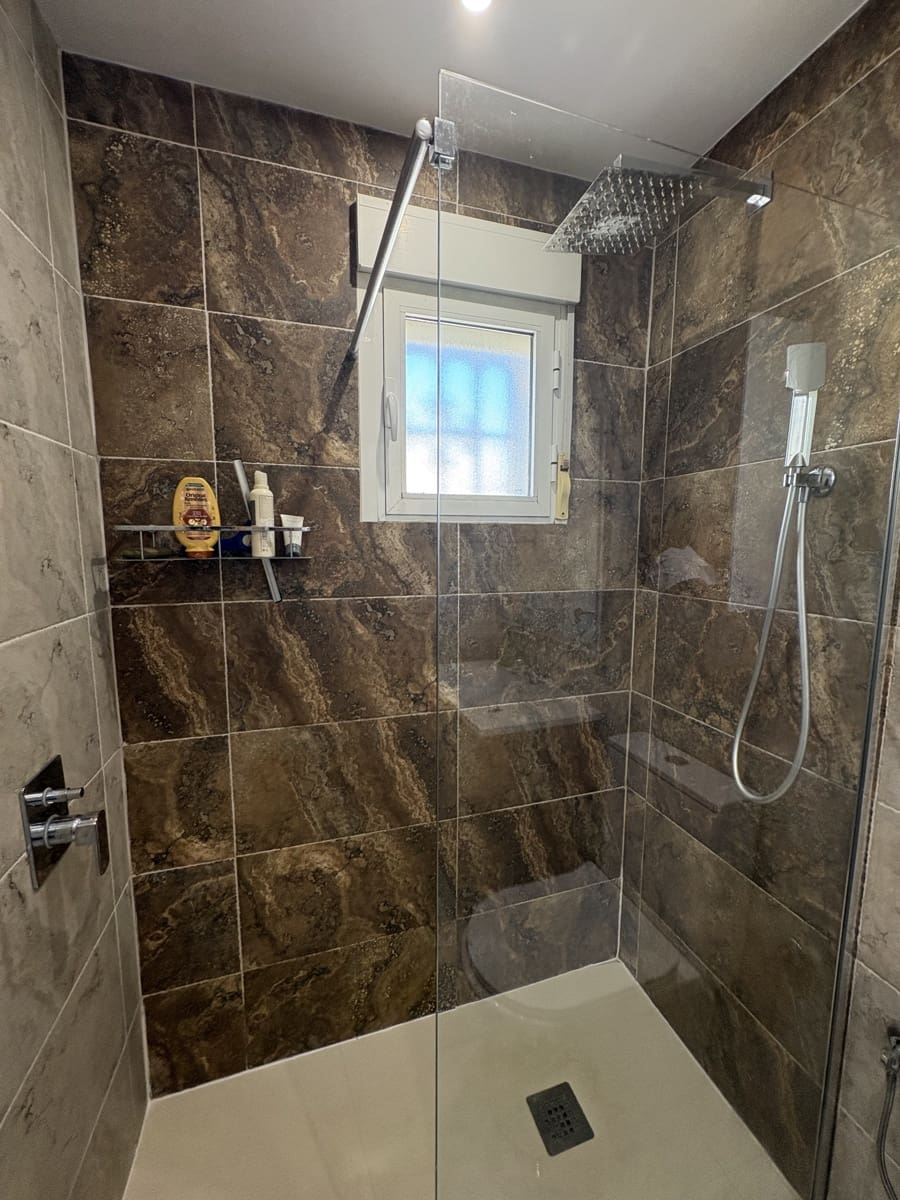3 soverom Villa til salgs i Orihuela med svømmebasseng garasje - € 385 000 (Ref: 9890643)