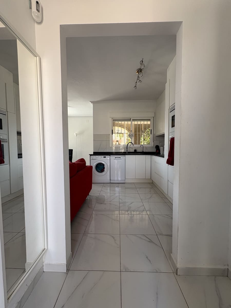 3 soverom Villa til salgs i Orihuela med svømmebasseng garasje - € 385 000 (Ref: 9890643)