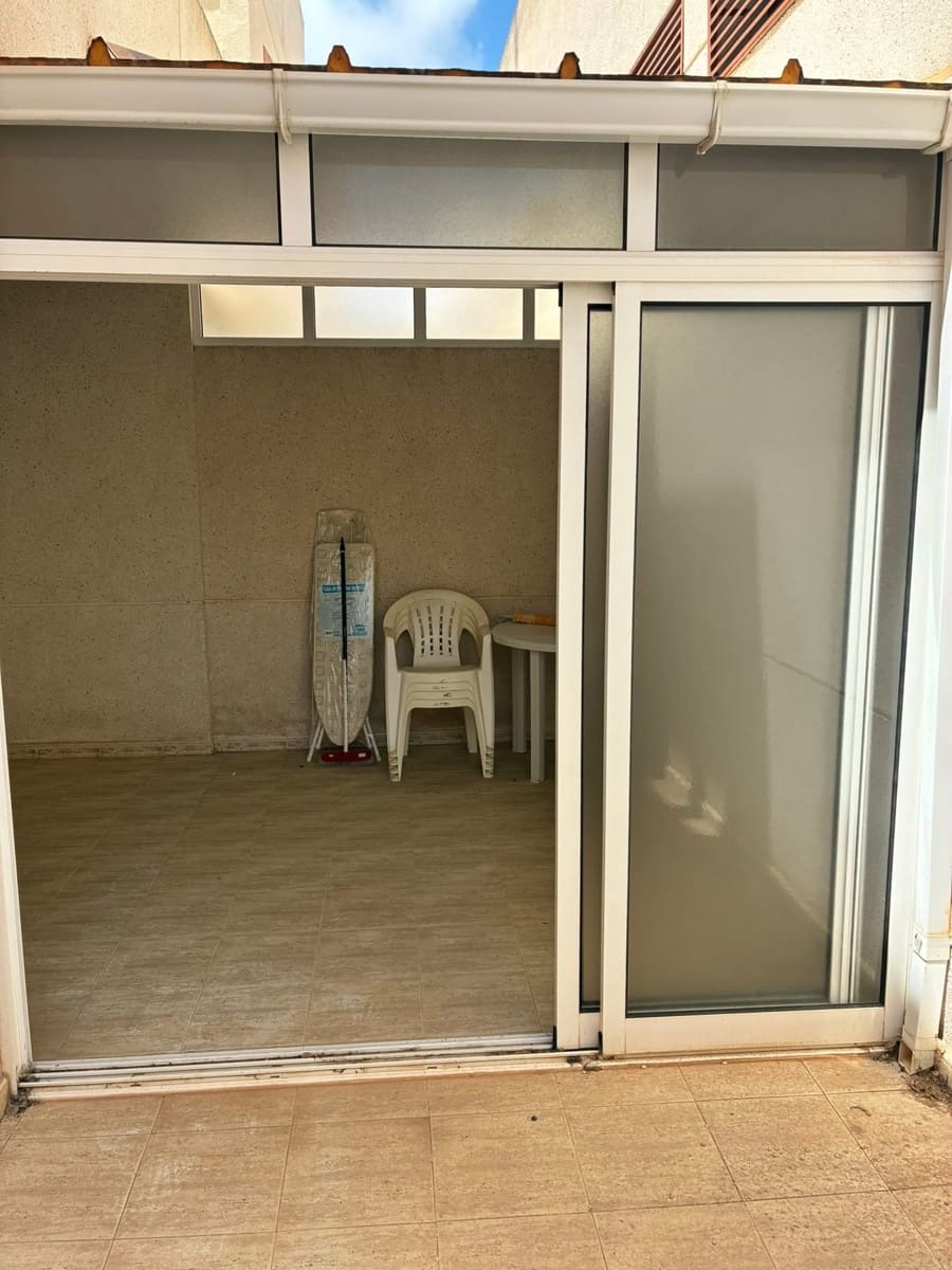 2 chambre Appartement à vendre à Orihuela Costa avec piscine garage - 135 000 € (Ref: 9894985)