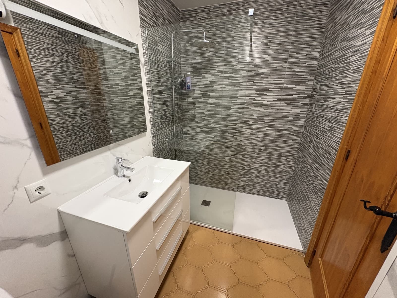 2 sypialnia Apartament na sprzedaż w Villamartin z basenem - 164 900 € (Ref: 9908875)