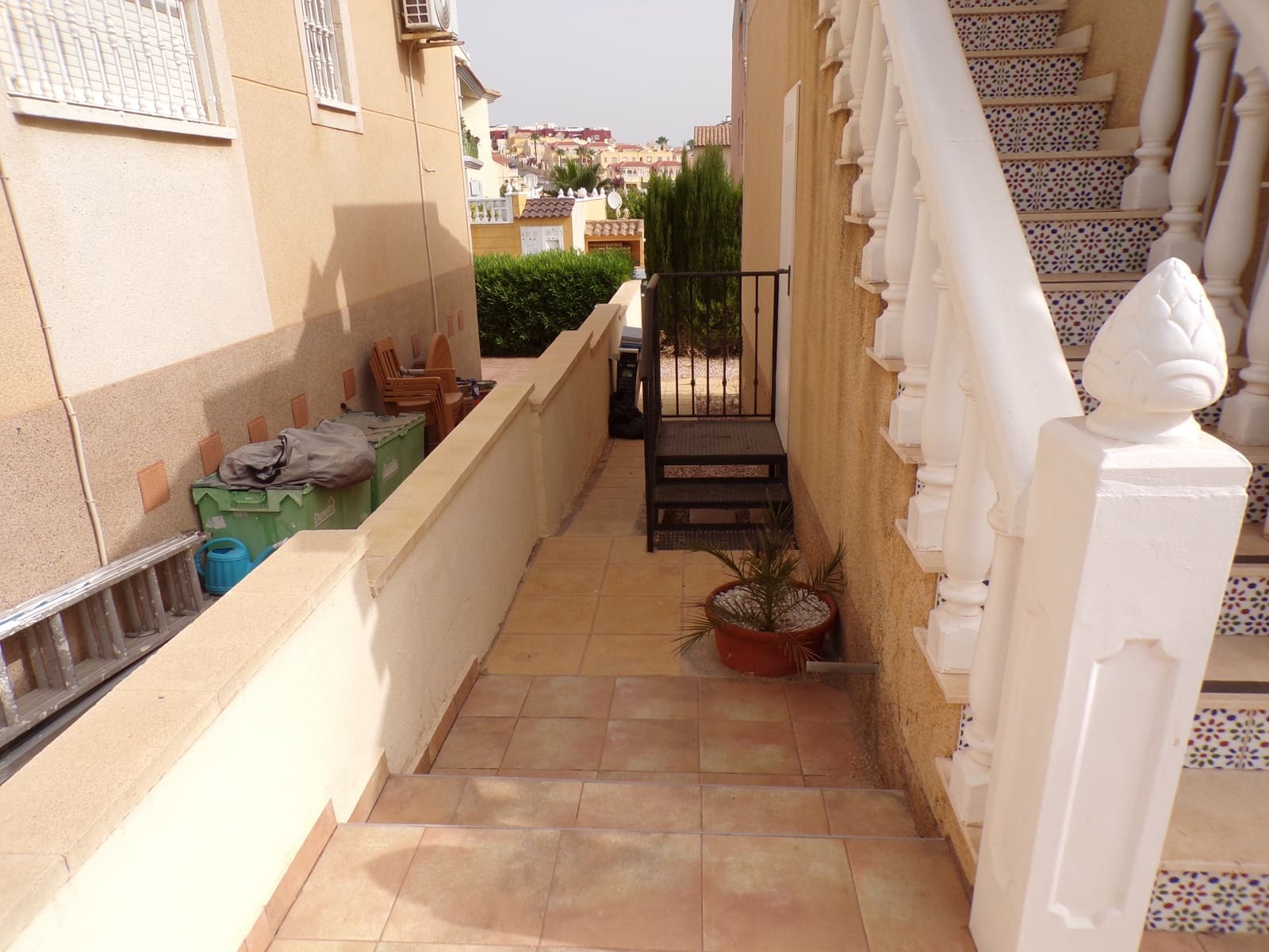 2 bedroom Villa for sale in Filipinas with pool garage - € 229,000 (Ref: 9977690)