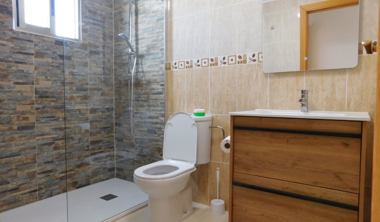 2 soveværelse Lejlighed til leje i San Miguel de Salinas med swimmingpool - € 790 (Ref: 10060643)