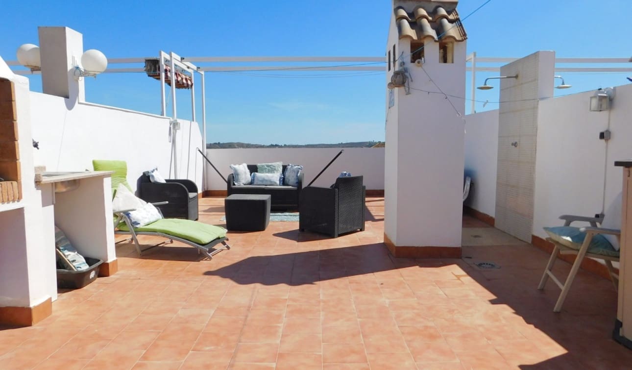2 quarto Penthouse para venda em Torremendo com piscina - 130 000 € (Ref: 10078791)
