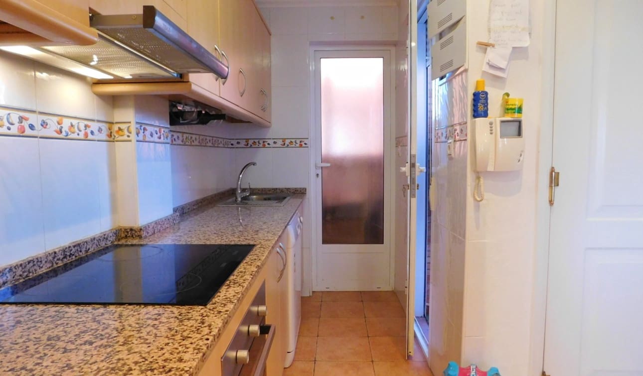 2 quarto Penthouse para venda em Torremendo com piscina - 130 000 € (Ref: 10078791)